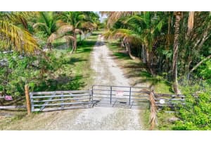 17100 SW 54th St, Southwest Ranches, FL 33331 - MLS#A11820443