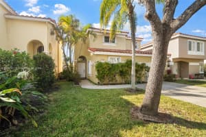 1762 E Trafalgar Cir Hollywood, FL 33020 - MLS#A11820451