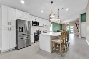 142 SW 204th Ave, Pembroke Pines, FL 33029, - MLS#A11820453