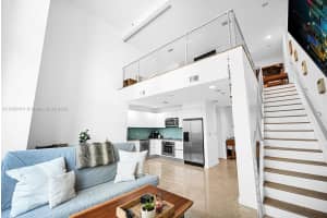 1050 Brickell Ave 806, Miami