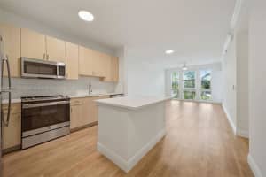 10170 SW 7th St 38 213, Pembroke Pines, FL 33025, - MLS#A11820573