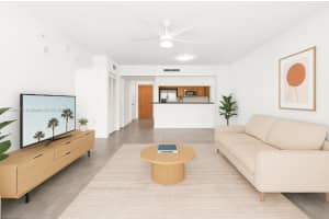 31 SE 5th St APT 707, Miami, FL 33131, Sold 08/19/25