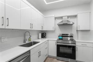 1965 S Ocean Dr APT 11E, Hallandale Beach, FL 33009, - MLS#A11820680