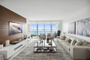 1331 Brickell Bay Dr 1907, Miami