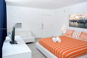 1600 Pennsylvania Ave APT 10, Miami Beach, FL 33139, - MLS#A11820887