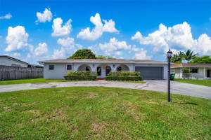 14540 Sw 77th St, Miami