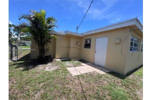 7640 NW 16th Ct, Pembroke Pines, FL 33024, - MLS#A11821066
