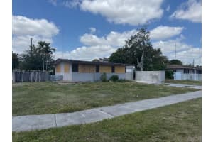 19800 Nw Miami Ct, Miami Gardens