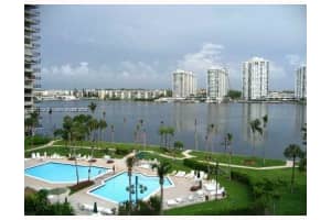 18181 Ne 31 Ct 2705, Aventura
