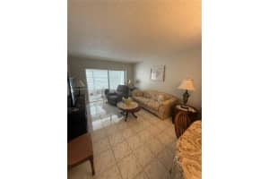 3001 Nw 46th Ave 204, Lauderdale Lakes