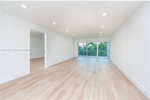 100 Lakeview Dr, Weston, FL 33326, Sold 09/05/25