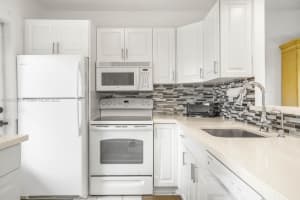 4706 NW 36th St APT 616, Lauderdale Lakes, FL 33319, - MLS#A11821192