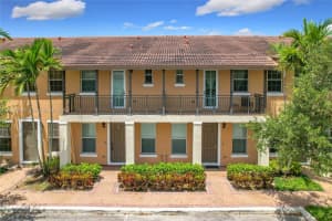 1214 Sw 147th Ter, Pembroke Pines