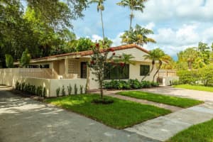220 NE 105 St, Miami Shores, FL 33138 - MLS#A11821243