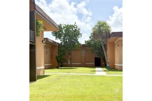 9449 Sw 76th St T2, Miami