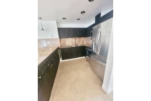 9449 SW 76th St APT T2, Miami, FL 33173, Sold 11/07/25