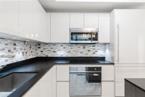 1010 Brickell Ave 1409 Miami, FL 33131 - MLS#A11821290