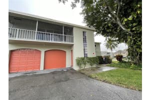 5880 Nw 57 Th Ave 7, Tamarac