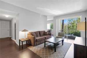 7085 Nova Dr 217, Davie