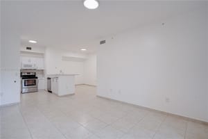 7200 Nw 114th Ave 105, Doral