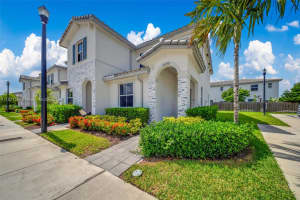 2699 SE 19th St, Homestead, FL 33035, - MLS#A11821574