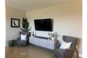 798 NE 43rd St # B, Oakland Park, FL 33334, - MLS#A11821618