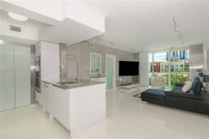 2000 N Bayshore Dr 617, Miami
