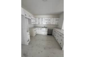 801 Nw 55th Ter Miami, FL 33127 - Off Market