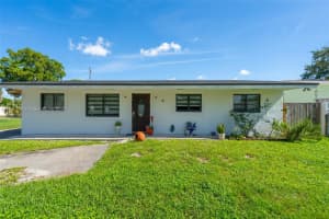 7100 McClellan St, Hollywood, FL 33024, - MLS#A11821746