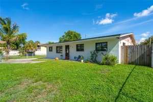 7100 McClellan St, Hollywood, FL 33024, - MLS#A11821746