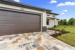 928 Milwaukee Blvd, Lehigh Acres, FL 33974, - MLS#A11821750