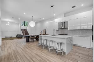 8127 NW 48th Terrace, Doral, FL 33166, Sold 10/06/25