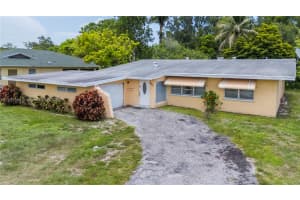 886 Camellia Dr, Royal Palm Beach, FL 33411, Sold 07/22/25