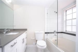 7090 Nw 173rd Dr 203 Hialeah, FL 33015 - MLS#A11821922