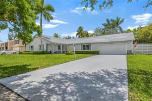 14821 Sw 148th St Cir, Miami
