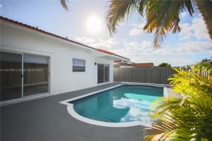 14443 Sw 172nd Ln, Miami