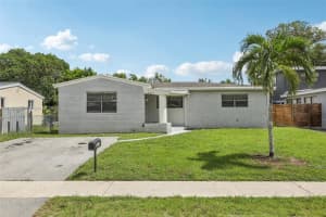 2817 Sw 8th St, Fort Lauderdale