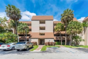 511 Ives Dairy Rd 104-6, Miami