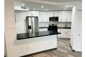 800 Parkview Dr APT 612, Hallandale Beach, FL 33009, - MLS#A11821987
