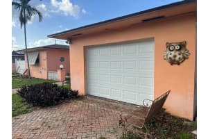 7110 SW 11th St, Pembroke Pines, FL 33023, - MLS#A11822093