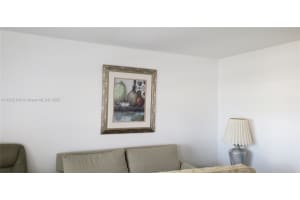 467 Golden Isles Dr APT 306, Hallandale Beach, FL 33009, - MLS#A11822109