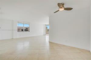 9500 W Bay Harbor Dr APT 7H, Bay Harbor Islands, FL 33154, - MLS#A11822125