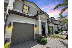 6011 W Paso Fino Pl, Davie, FL 33314, Sold 08/29/25