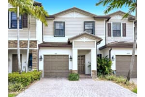 6011 W Paso Fino Pl, Davie, FL 33314, Sold 08/29/25