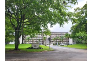 3150 W Rolling Hills Cir 310, Davie