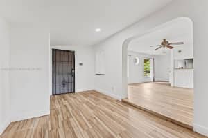 6073 Nw 27th St, Margate