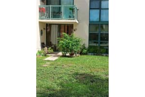 2055 SW 122nd Ave APT 113, Miami, FL 33175, Sold 08/28/25