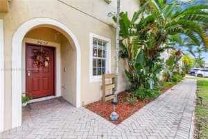 9052 Plymouth Pl 9052, Tamarac