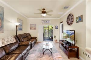 9052 Plymouth Pl 9052 Tamarac, FL 33321 - Off Market