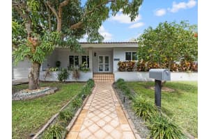 811 Trascoro Ave, Coral Gables, FL 33134, - MLS#A11822436